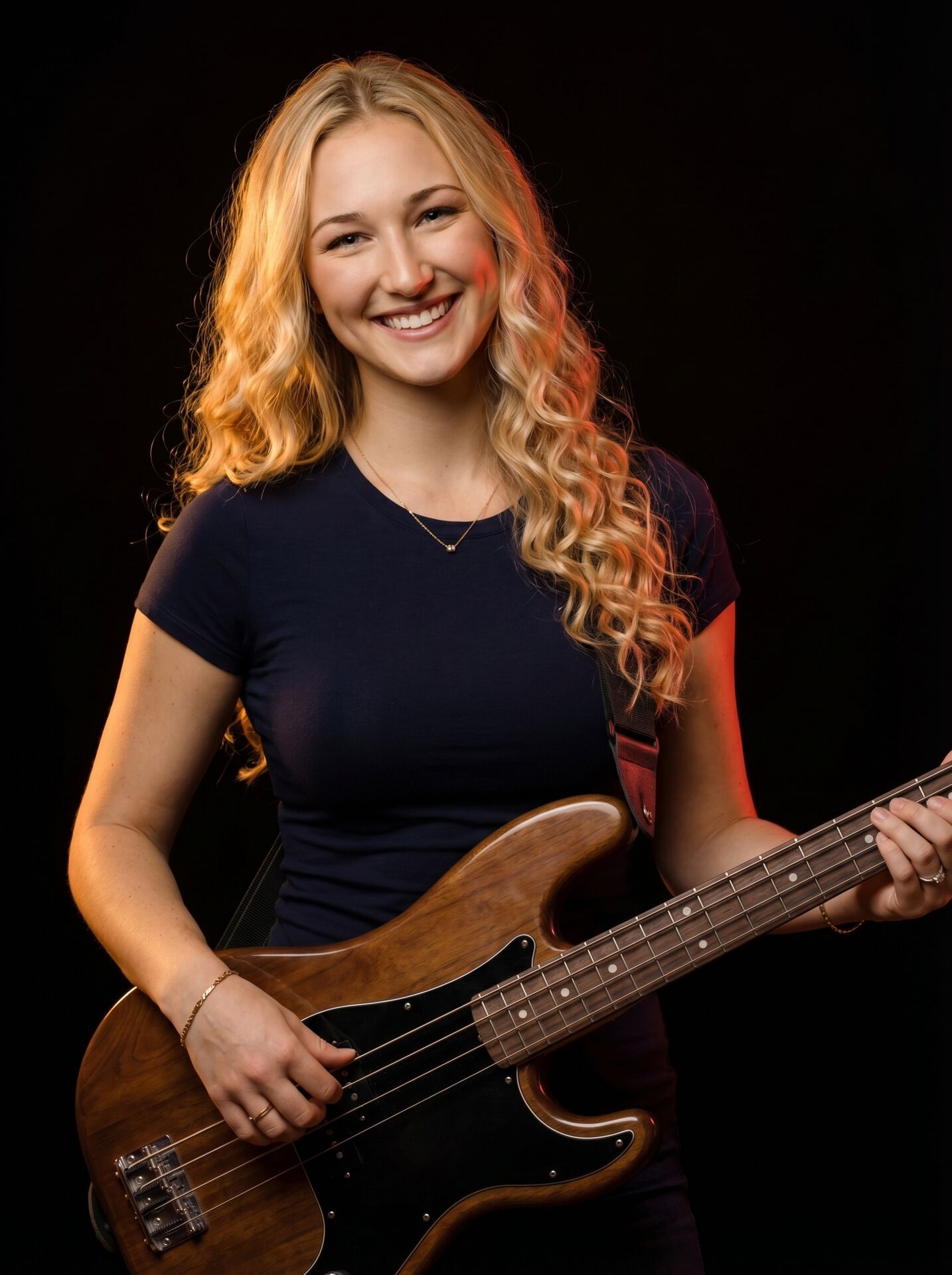 Leigh — Bass